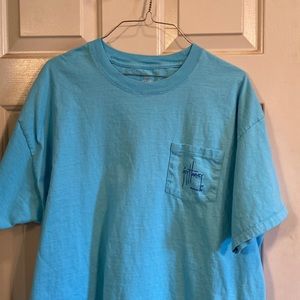 (2) XL T-shirts Guy Harvey and Old South